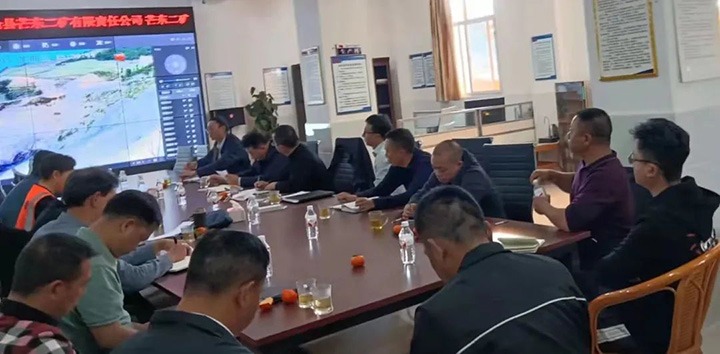 龙8头号玩家(国际)官方网站（煤化）集团专职外部董事寸延峰、孔君一行到澜沧县城子煤矿、芒东煤矿、竜浪煤矿调研