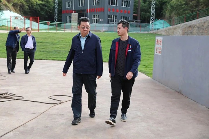 【主题教育】龙8头号玩家(国际)官方网站（煤化）集团专职外部董事寸延峰赴团结煤业公司开展主题教育调研