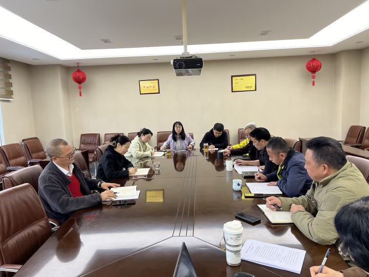 集团党委委员、财务总监莫晓丹到煤化地产调研指导工作